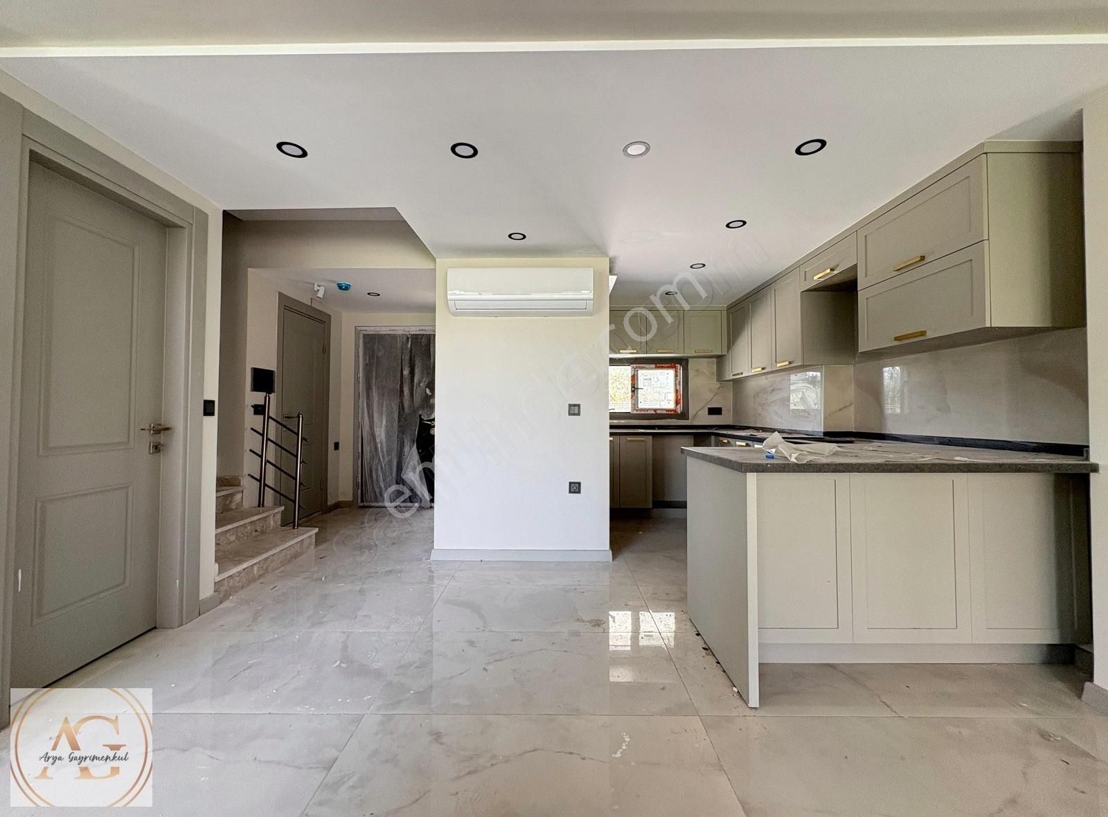 Arya'dan Güre'de Deniz Tarafında 4+1 Bağımsız Havuzlu Loft Villa - Görsel 7