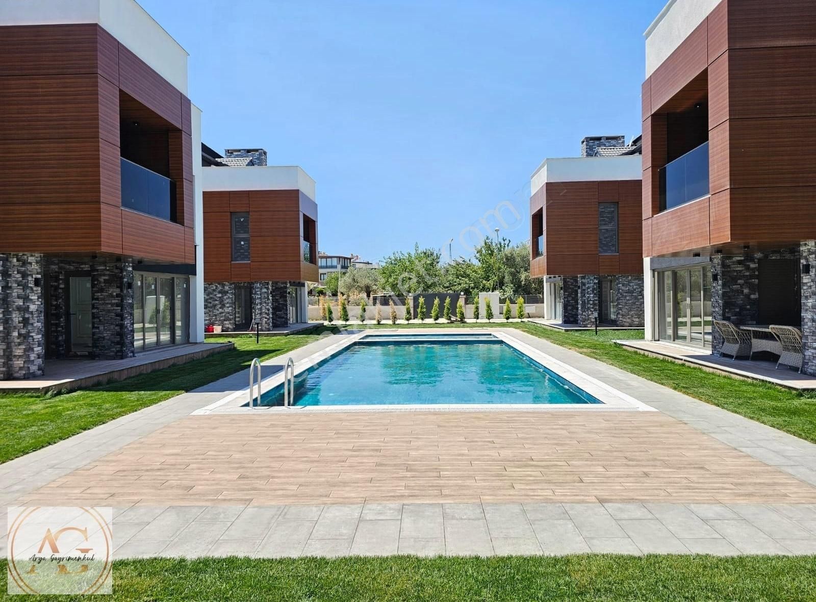Arya'dan Güre'de Deniz Tarafında 4+1 Bağımsız Havuzlu Loft Villa - Görsel 23