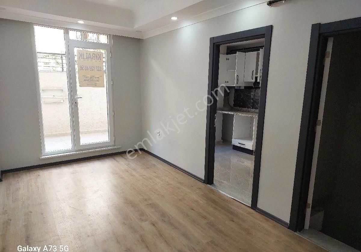 Avcılarda Nevgül Yapıda Kiralık Ters Dubleks 1+1 65 M2