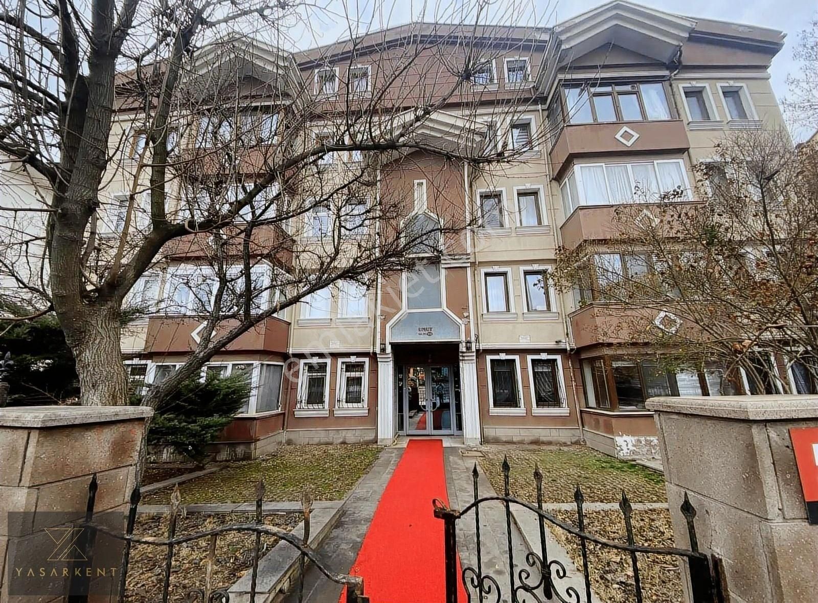 Dikmen Caddesi Üzeri Manzaralı 3+1 Satılık Daire Yaşarkent'ten