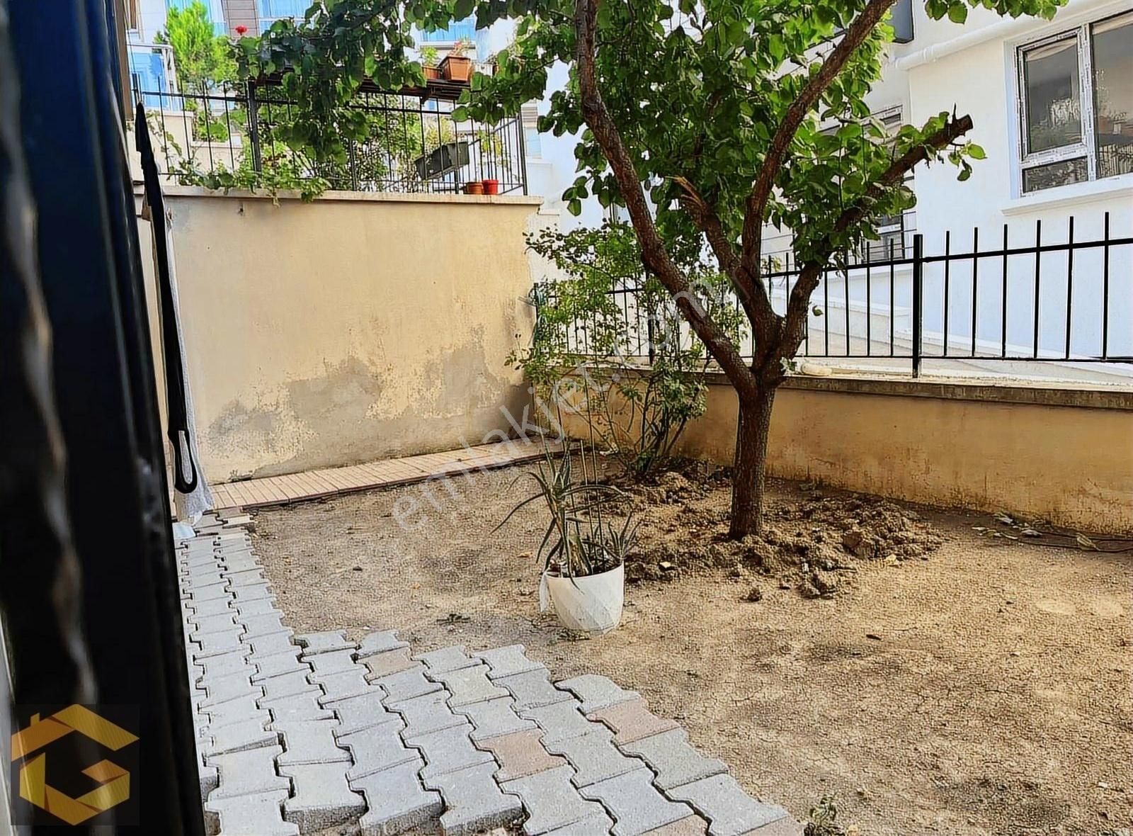 Yıldıztepe'nin Merkezinde Full Yapılı Satılık 2+1 Bahçe Katı