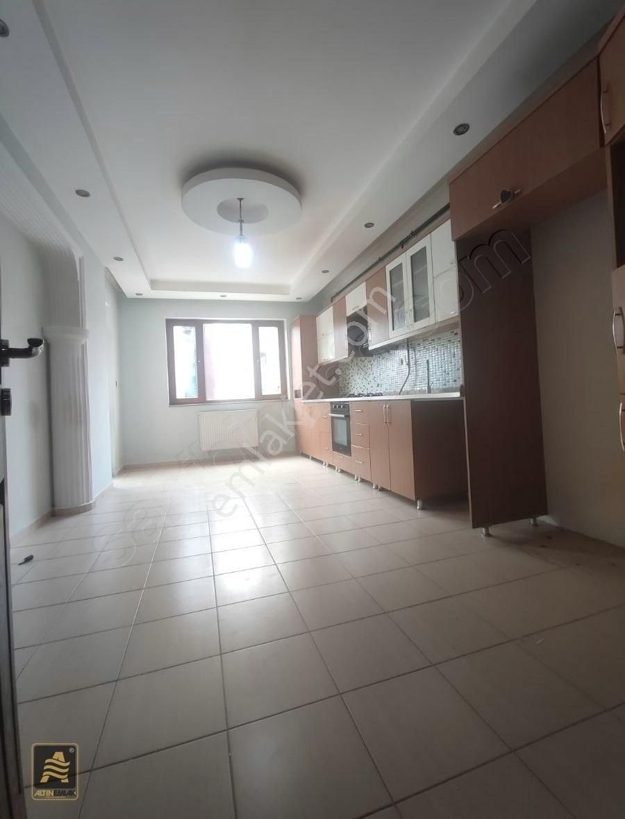 Bağcılar Mahallesi'nde Kiralık 4+1 Daire