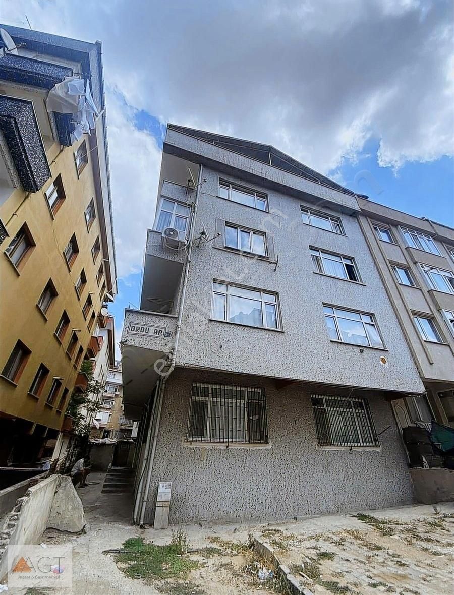 Agt'den İstiklal Mahallesinde 80m2 2+1 Kiralık Daire