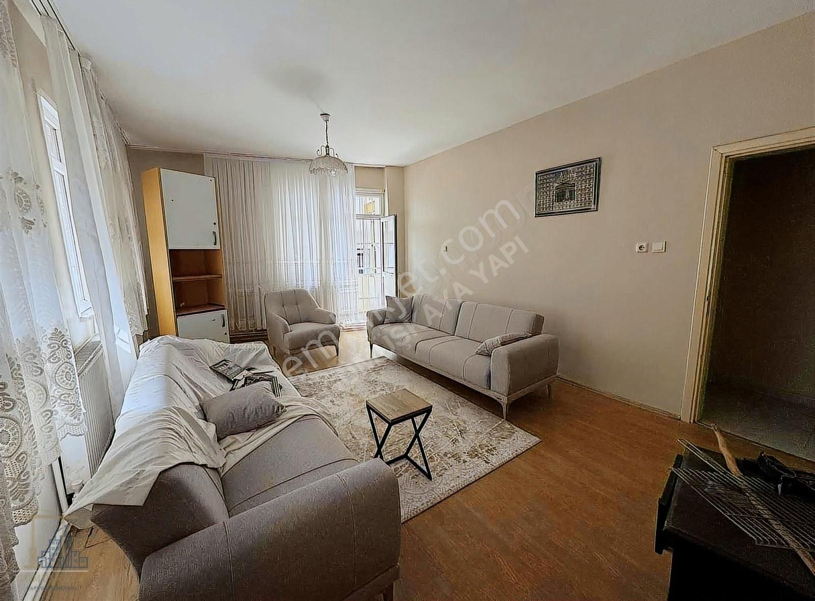 Kocasinan Merkez / 3+1 135 M² / Çift Balkonlu Yüksek Giriş Geniş