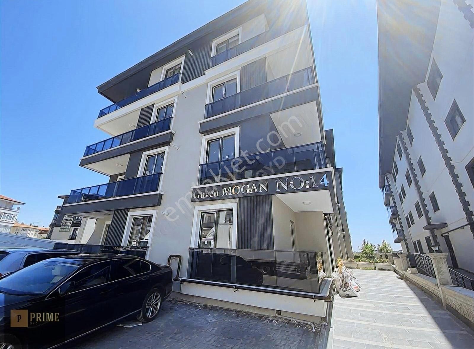 Mogan Gölü'ne Cephe Sıfır 4+1 Ebeveyn Banyolu