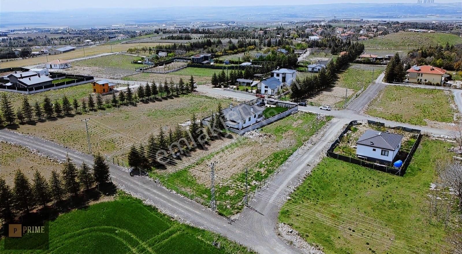 Karaoğlan Bağlar Mevkiinde 2 Adet 765m2 0.20 Emsal Villa Parseli