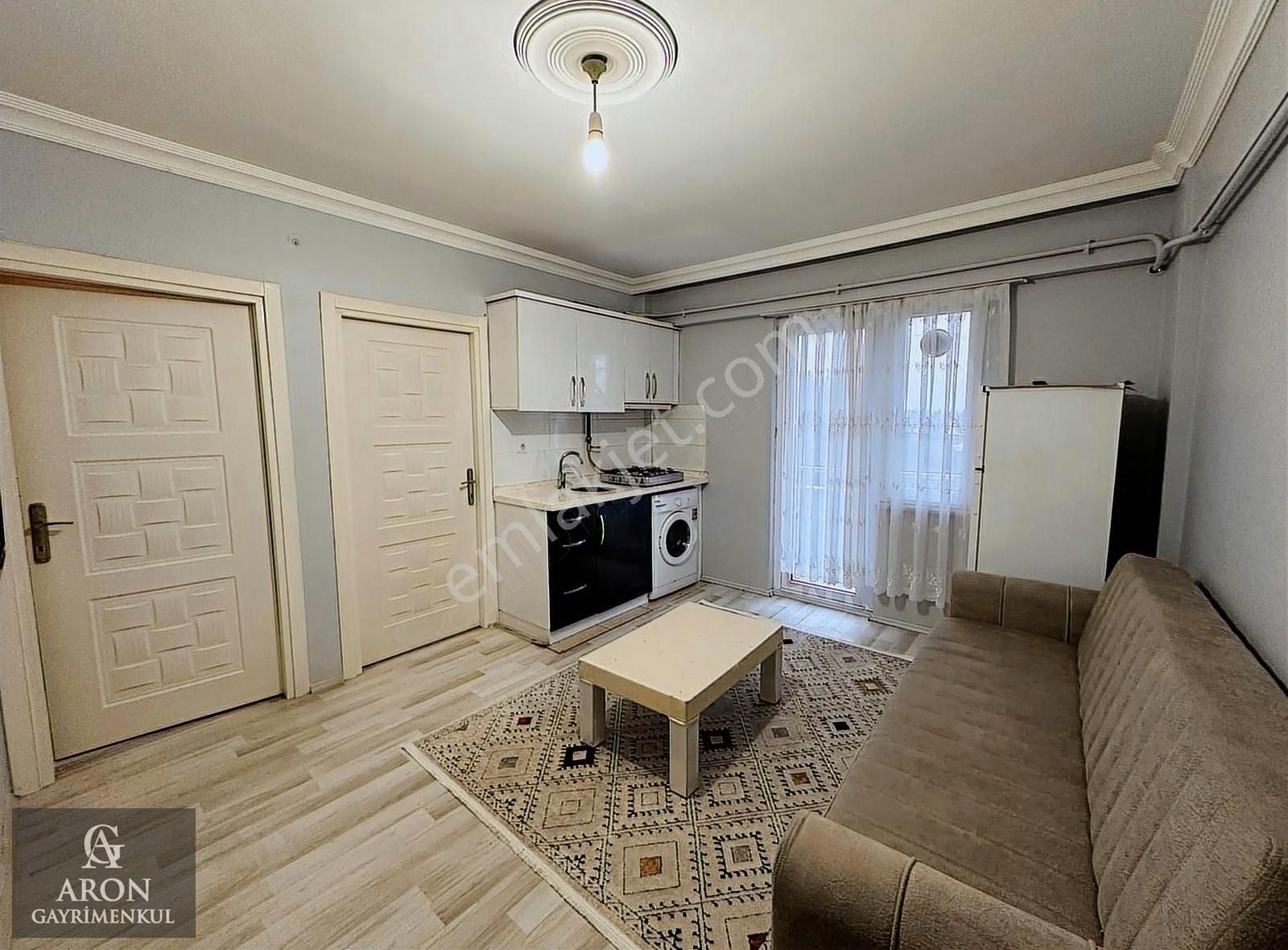 Serdivan Üniveriste Yolu Üzerinde Arakat Eşyalı 2+1kiralık Daire