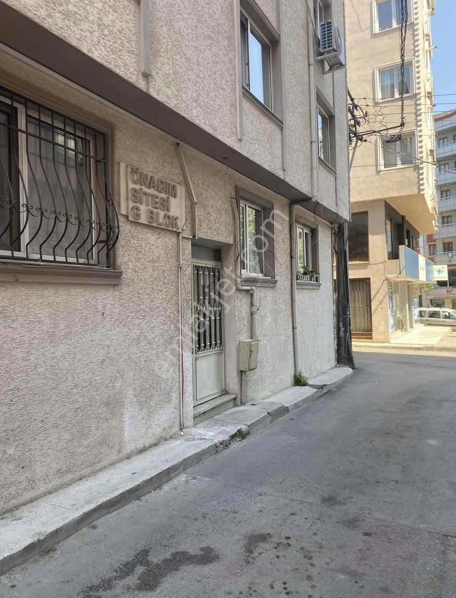 Metroya 100 Mt Yürüme Mesafesinde Köşe 2+1 Daire - Görsel 14