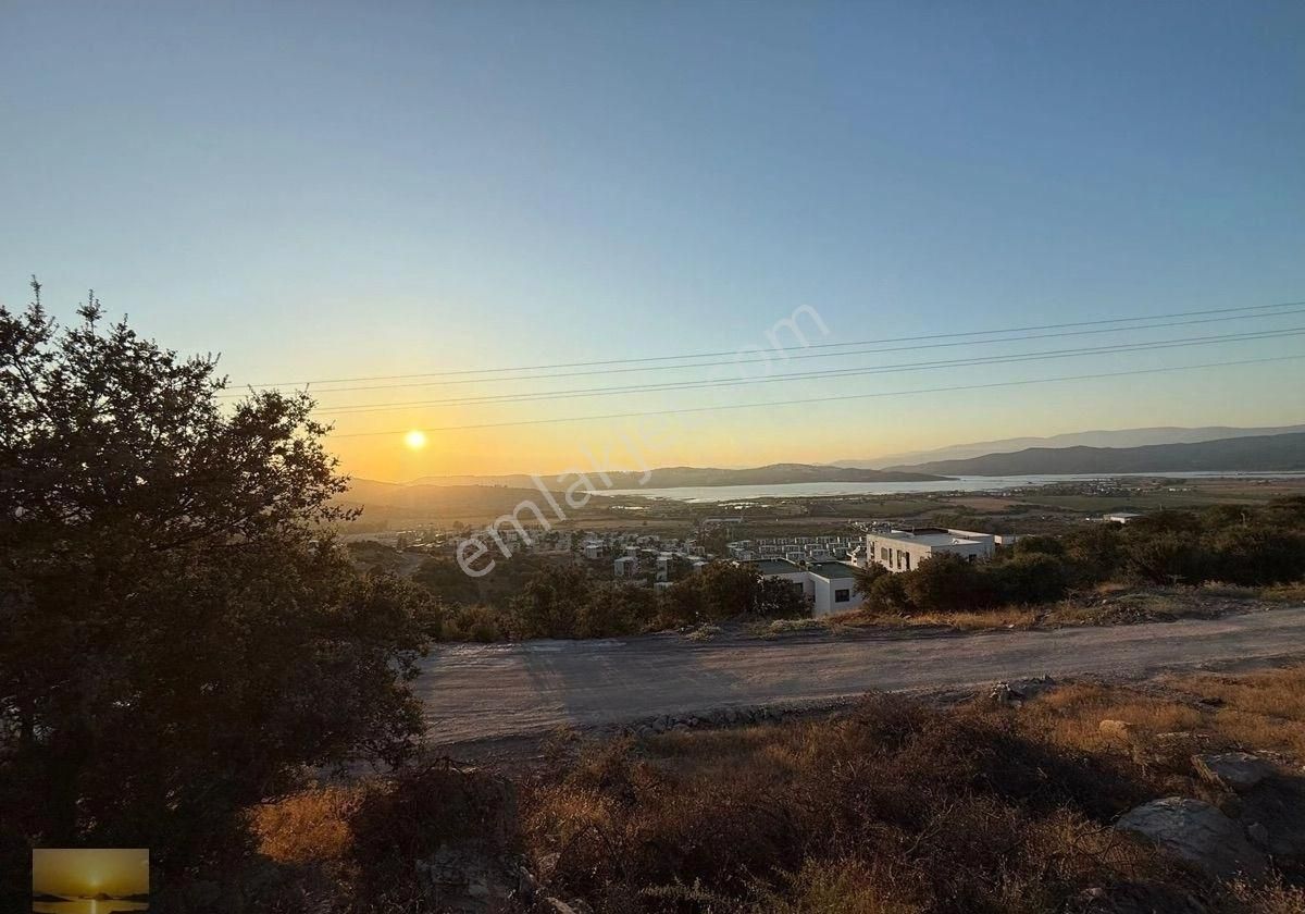 Full Manzaralı Satılık Arsa Konut İmarlı Yol Cepheli Önü Açık Yer - Görsel 14