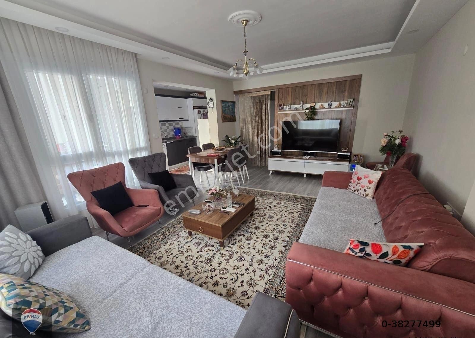 Kuşadası Değirmendere Mahallesi Uydukent Satılık 2+1 Daire
