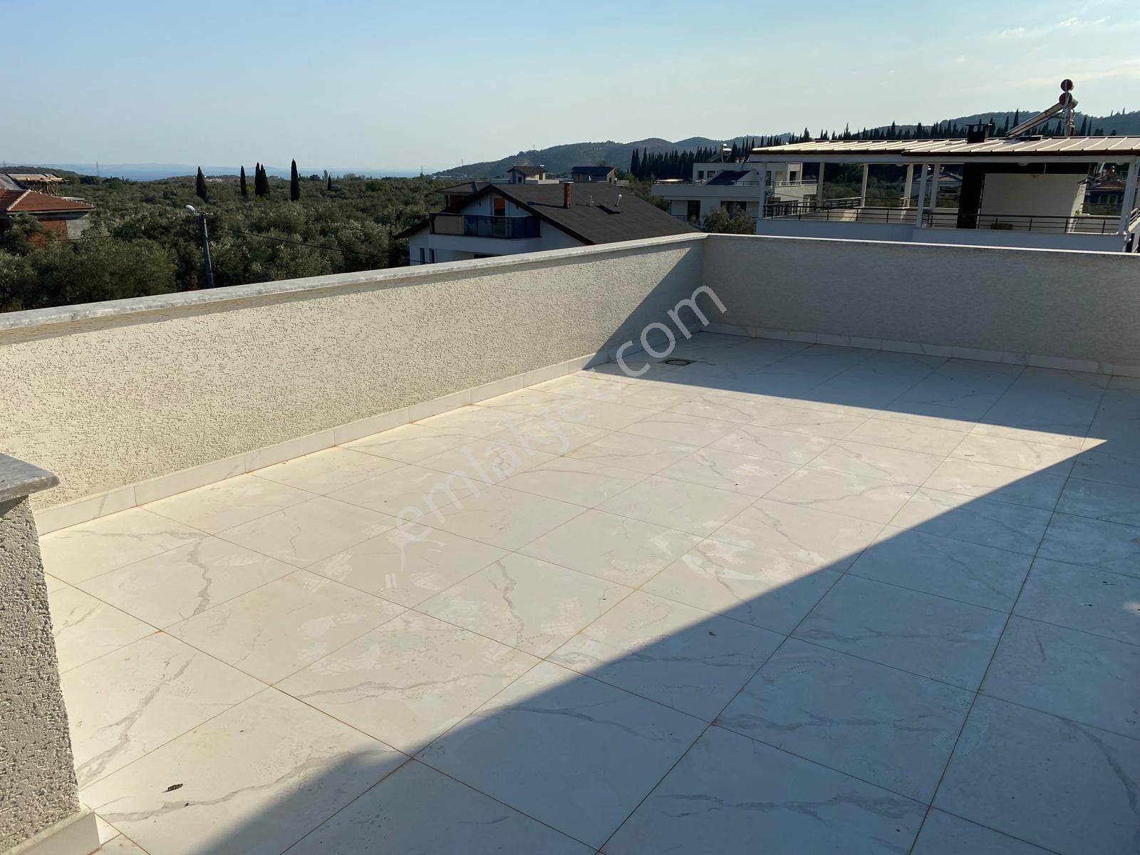 Güre’de Deniz Manzaralı 4+1 Sıfır Müstakil Villa – 3 Banyo, 200 M² Bahçe, Kat Kaloriferli - Görsel 14