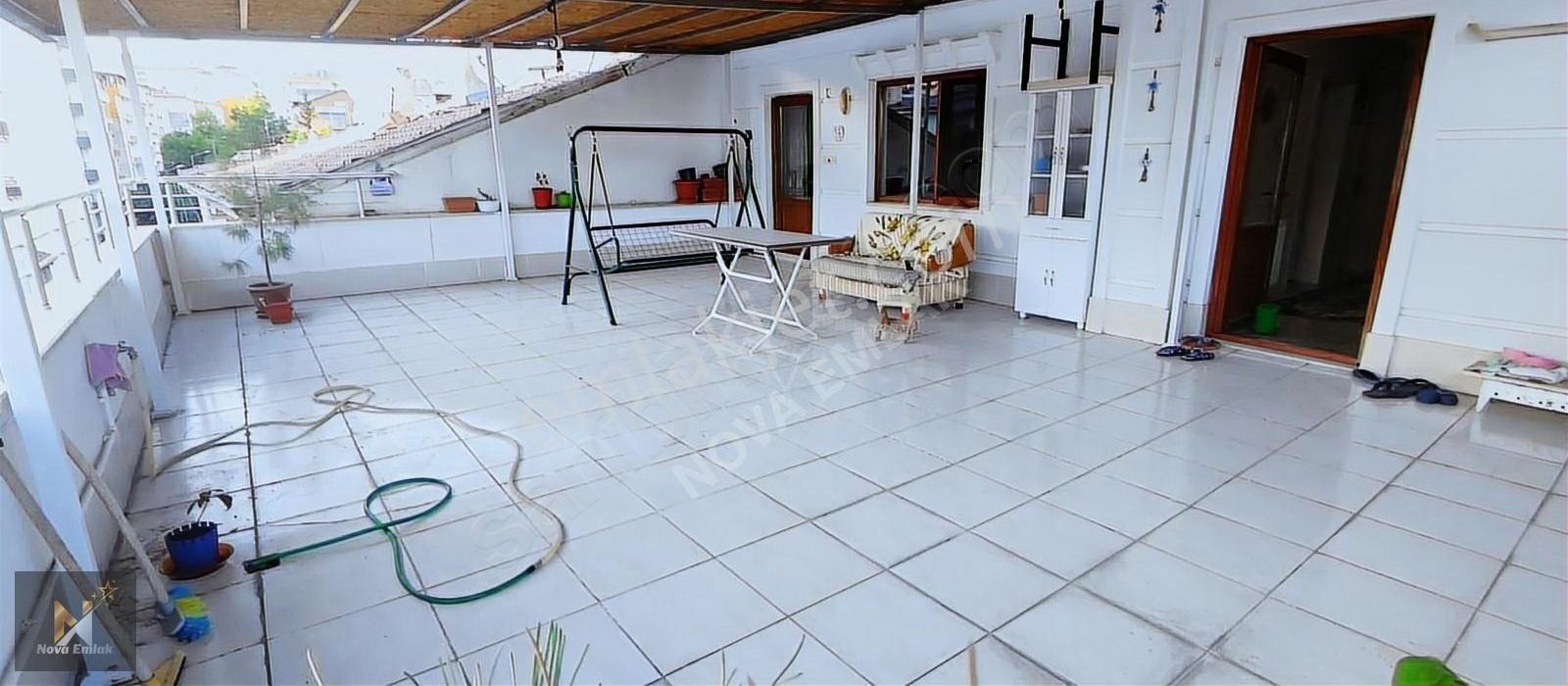 İzzetpaşa Mahallesi'nde Satılık 6+2 Daire