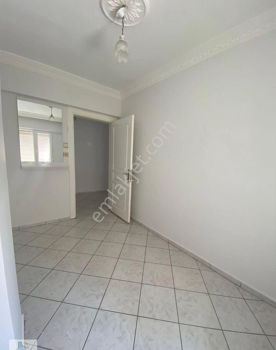 Çamlık Mahallesinde Denize Yürüme Mesafesinde 2+1 Tadilatlı Daire - Görsel 17