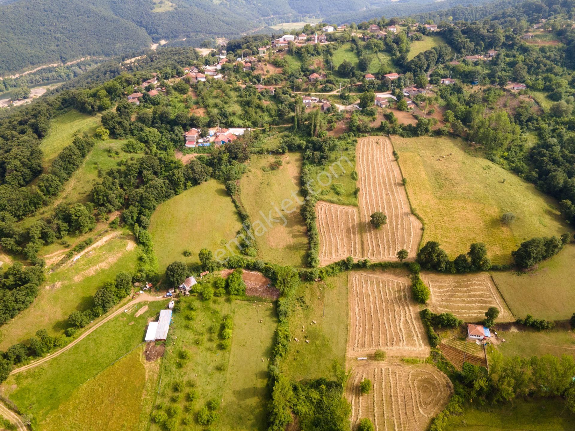 Biga Kapanbelen Köyünde Çan Yoluna Yakın 1.632,03 M² Tarla - Görsel 15