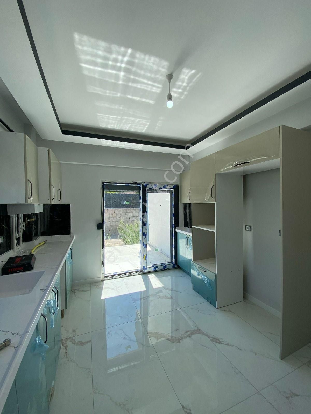 Elisa Gyo// İldeme 3 Dakika Mesafede Gesi Meydanda Satılık 2+1 Lüks Villa - Görsel 2