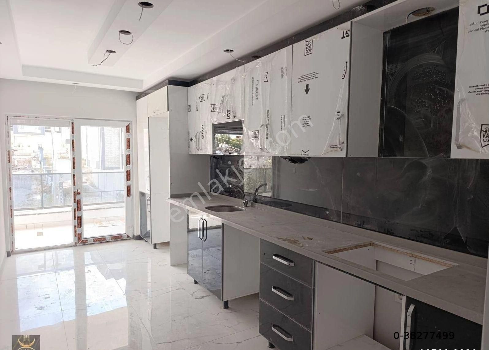 Poyraz Emlak'tan 71 Evler Mahallesi Abant Caddesi Üzeri 2+1 127 M² Satılık Daire