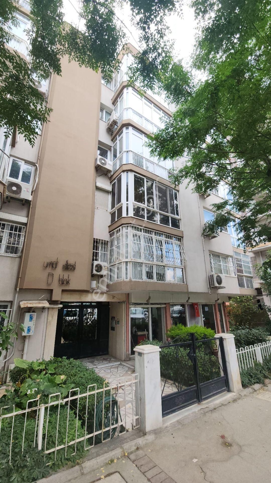 Atatürk Bulvarı'nda 120 M2 3+1 Ferah Daire