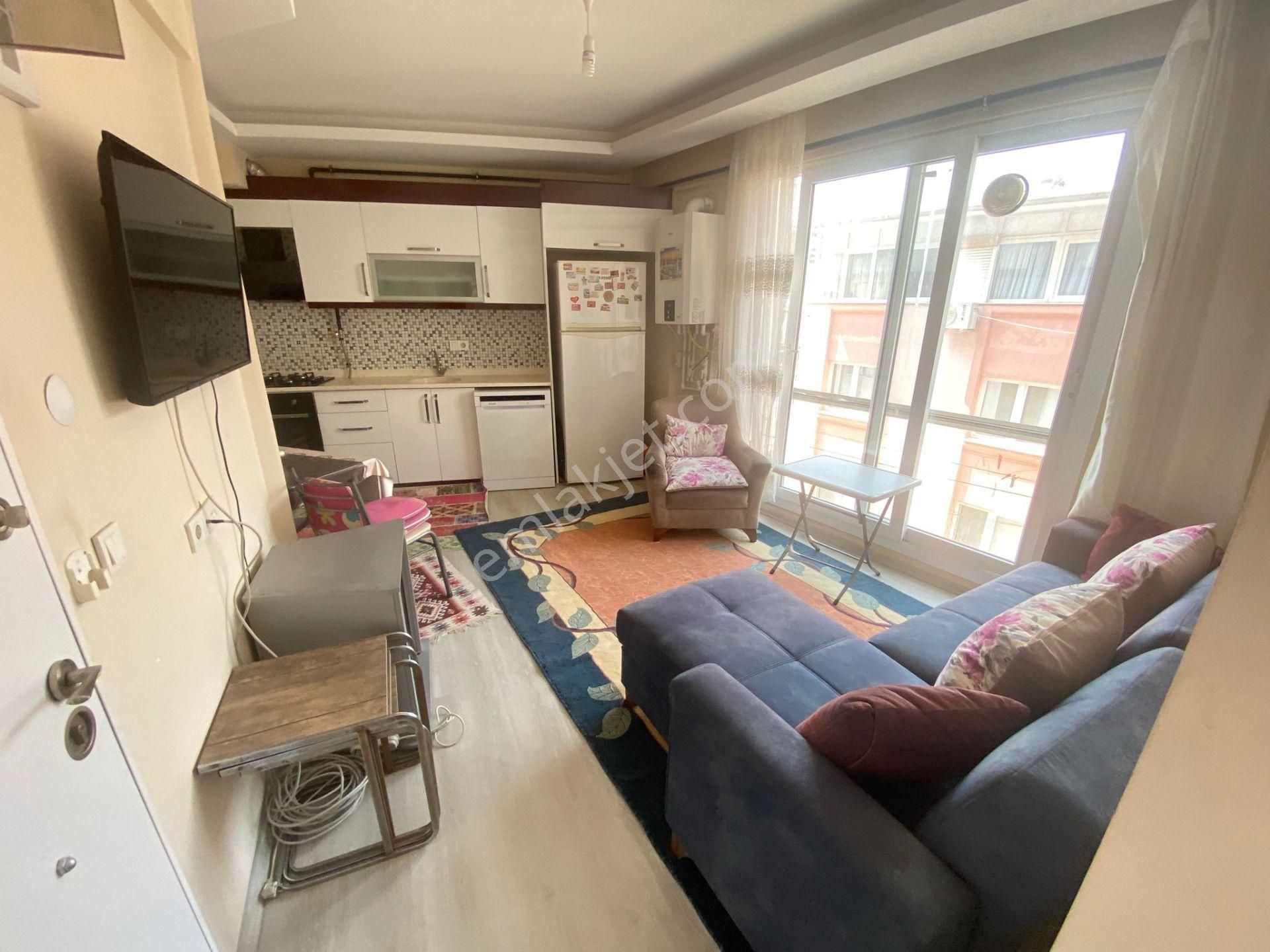 Buca Dicle Mah.de Yıkıkkemer Merkez Yakını 1+1 50m2 Dgazlı Eşyalı Arakat Kiralık Daire
