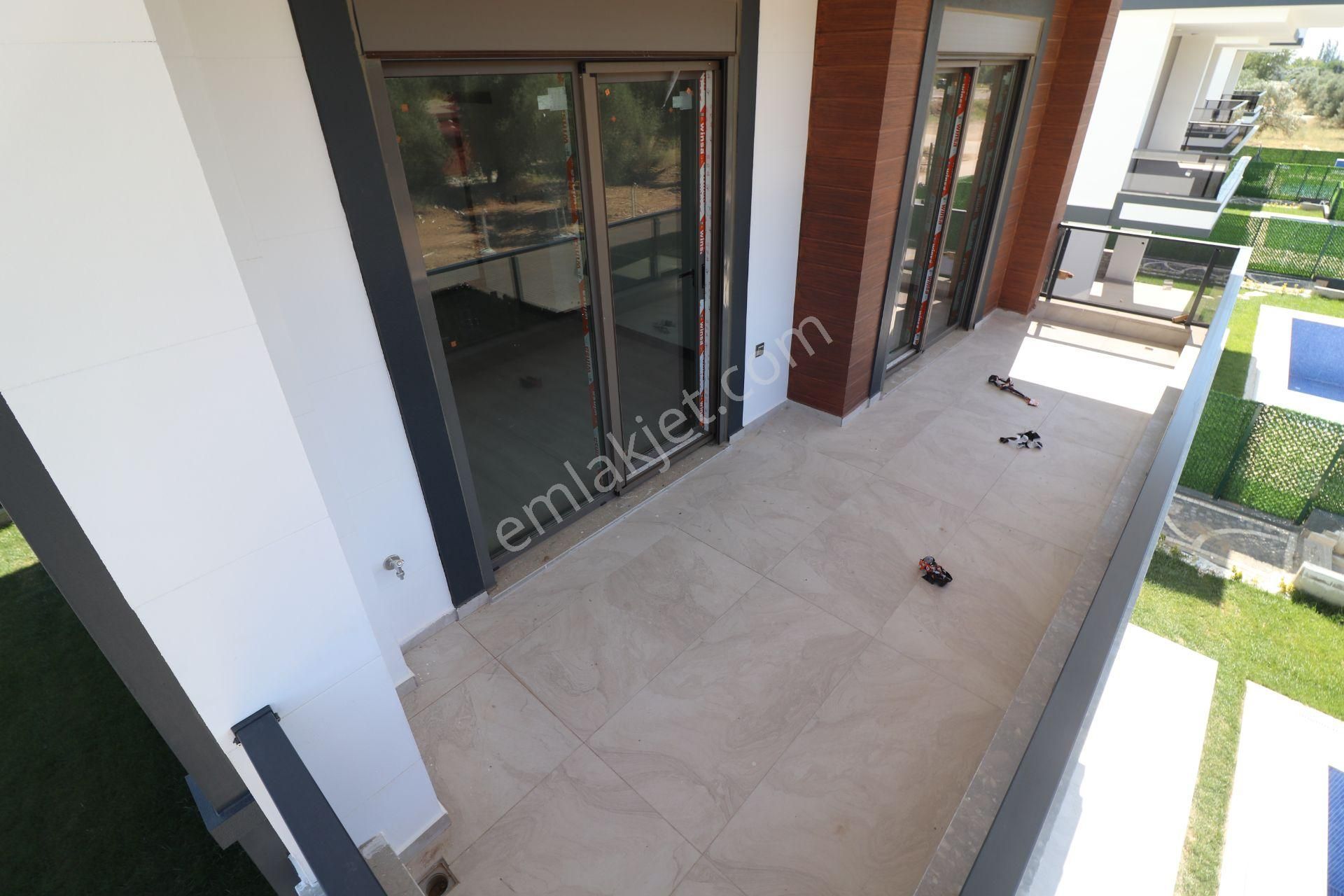 Irmaksudan Güre De Deniz Manzaralı Müstakil Havuzlu 4+1 Villa - Görsel 26