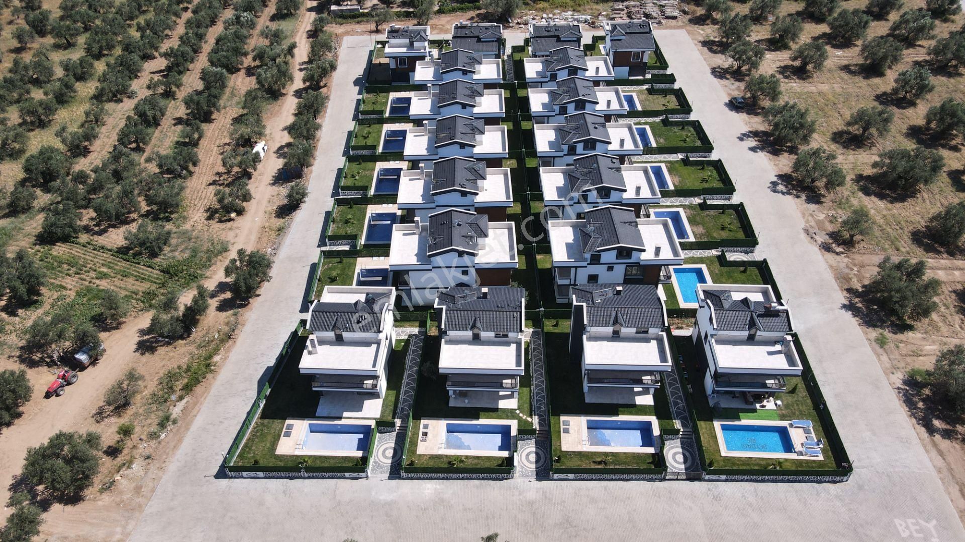 Irmaksudan Güre De Deniz Manzaralı Müstakil Havuzlu 4+1 Villa - Görsel 2