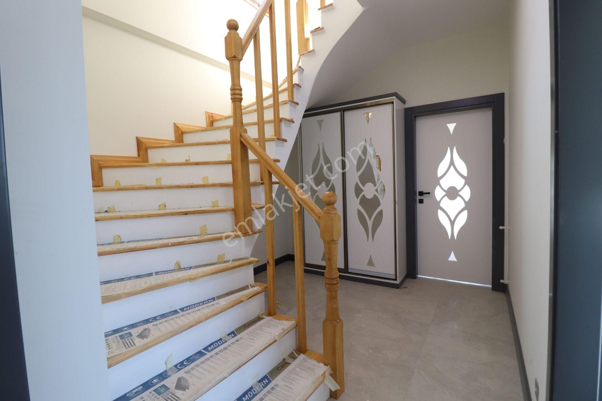 Irmaksudan Güre De Deniz Manzaralı Müstakil Havuzlu 4+1 Villa - Görsel 28