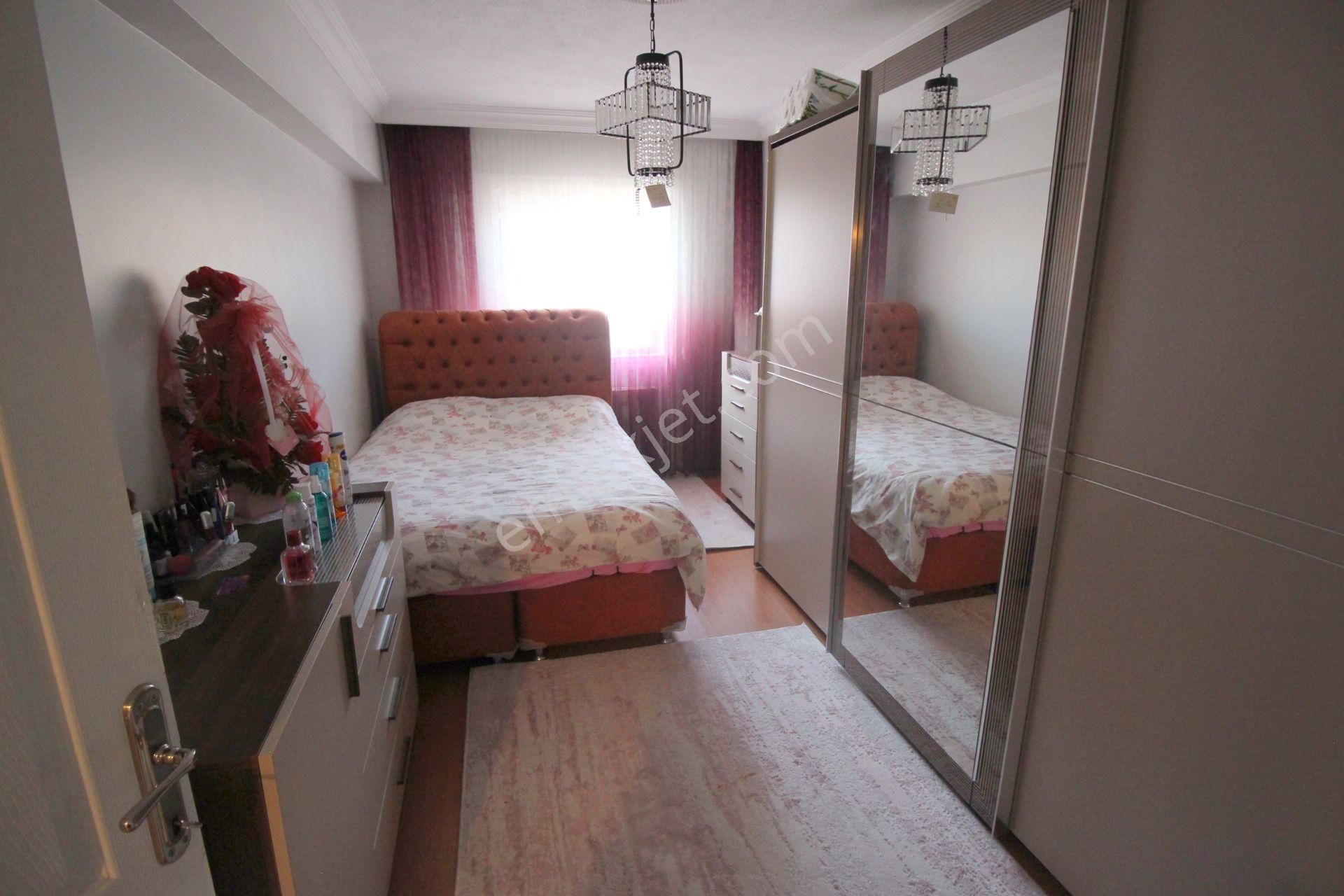 Emre Emlaktan Piyade Mahallesinde Geniş Ferah Masrafsız 3+1 Satılık Daire - Görsel 13