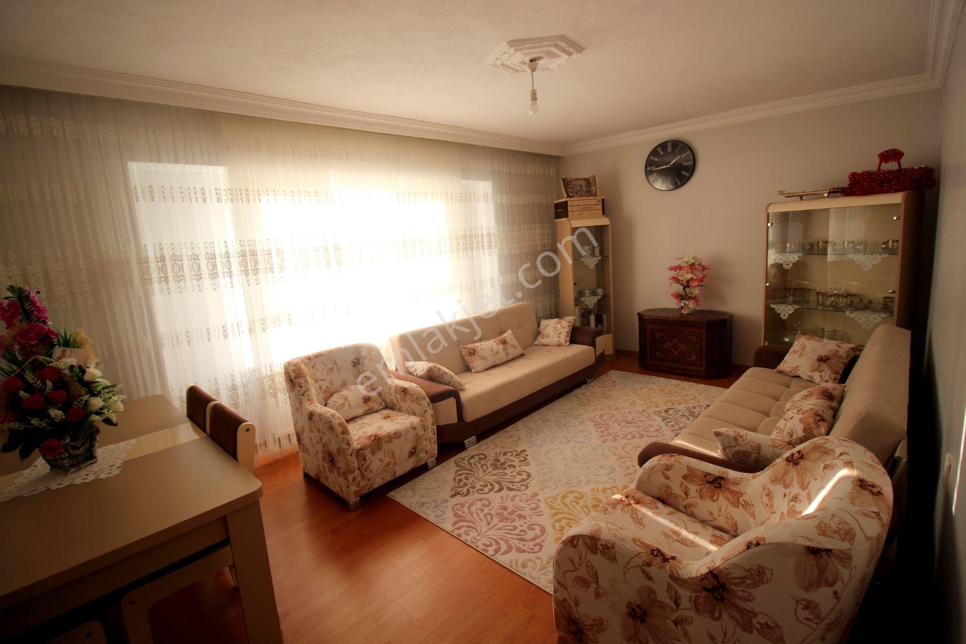 Emre Emlaktan Piyade Mahallesinde Geniş Ferah Masrafsız 3+1 Satılık Daire - Görsel 4