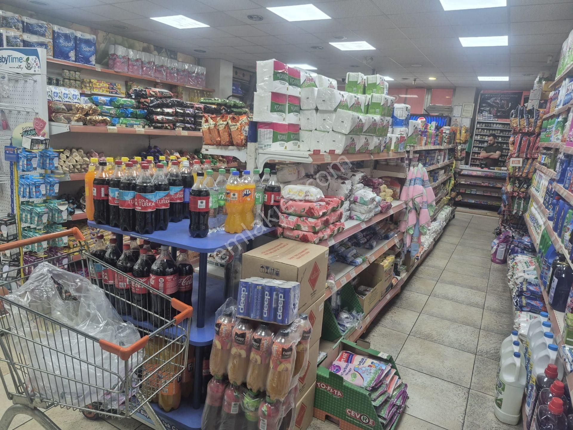 Mahmutbey Caddesi'nde İşlek Konumda, Depolu, Devren Market - Görsel 10