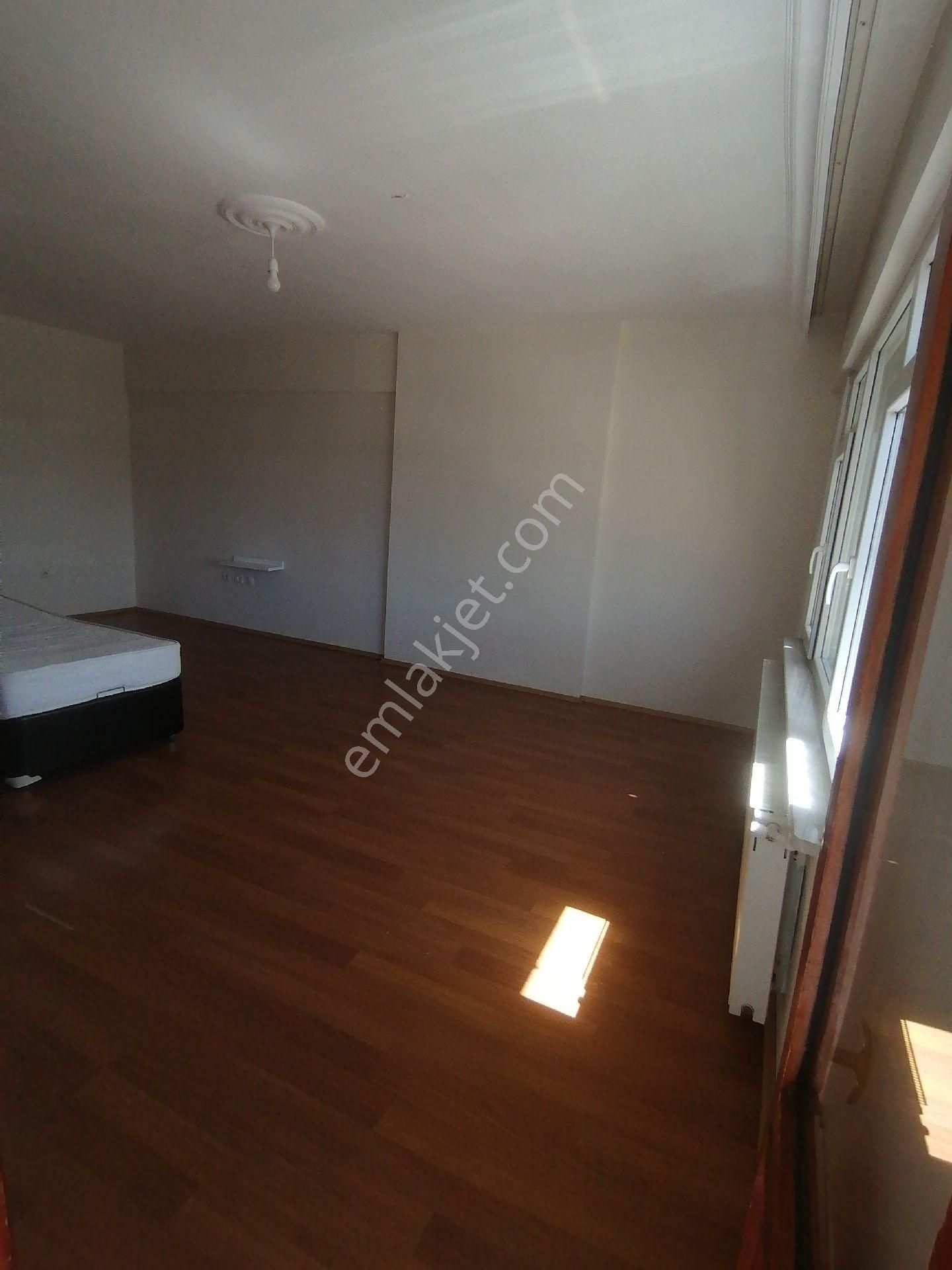 Ataşehir Belediye Karşısı Site İçi 3 +1 Acık Otopark Kapıcı Bahçıvan Güvenlik Görevlisi Ulaşım İyi - Görsel 34