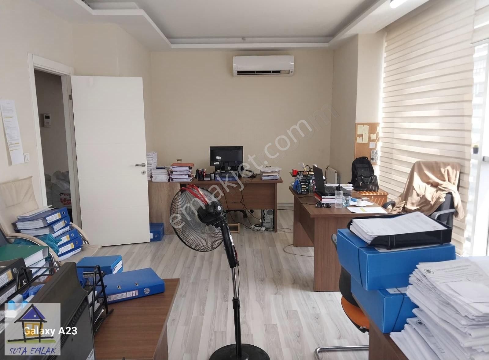 Suta Emlak Dan Rota Offıce De Göl Manzaralı 2+1 115 M2