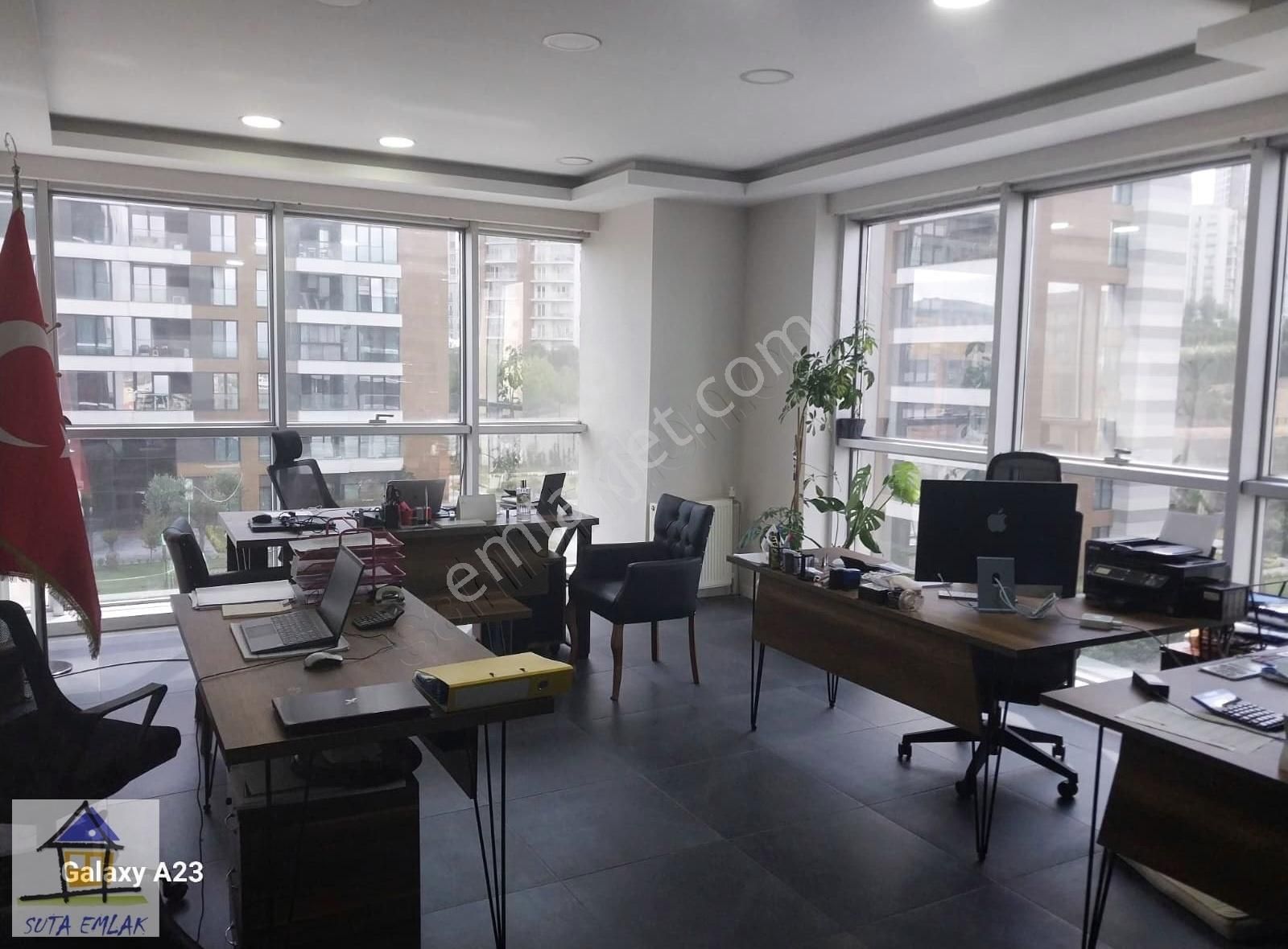 Suta Emlak Dan Rota Offıce De Tema Manzaralı 3+1 132 M2