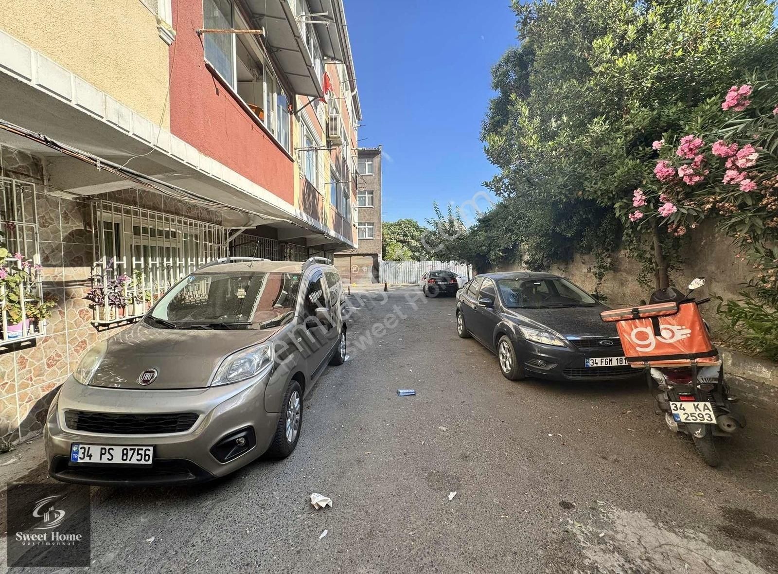 Samatya'da Hastane Ve Sahil Dibinde 2+1 Bahçeli Satılık Daire - Görsel 14