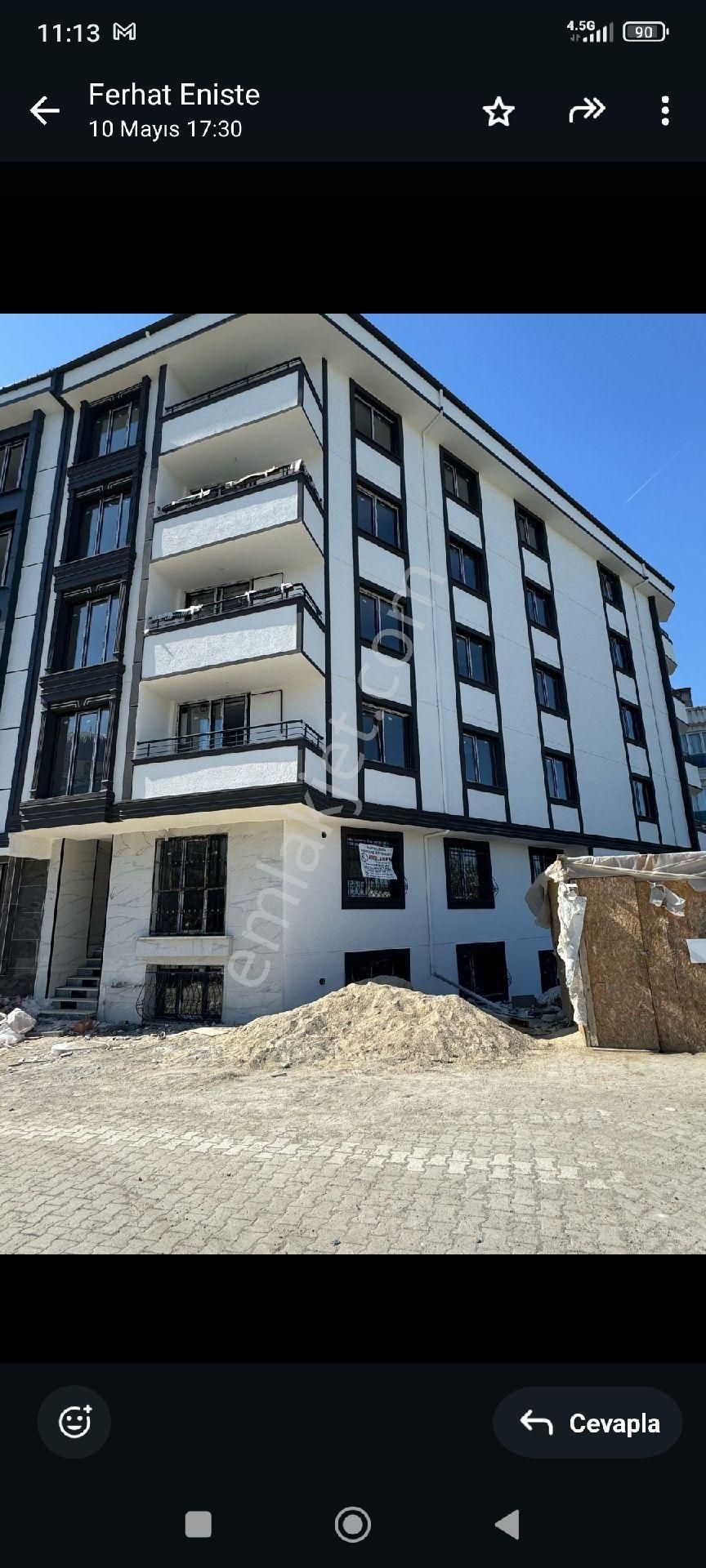 Sultaniye Mahallesi Önü Açık Yuksek Giriş Balkonlu Lüx Daire