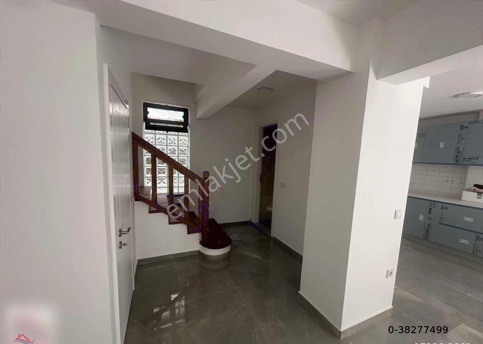 Adabükü Boğaziçi Doktorlar Sitesinde İkiz Müstakil Villa - Görsel 33