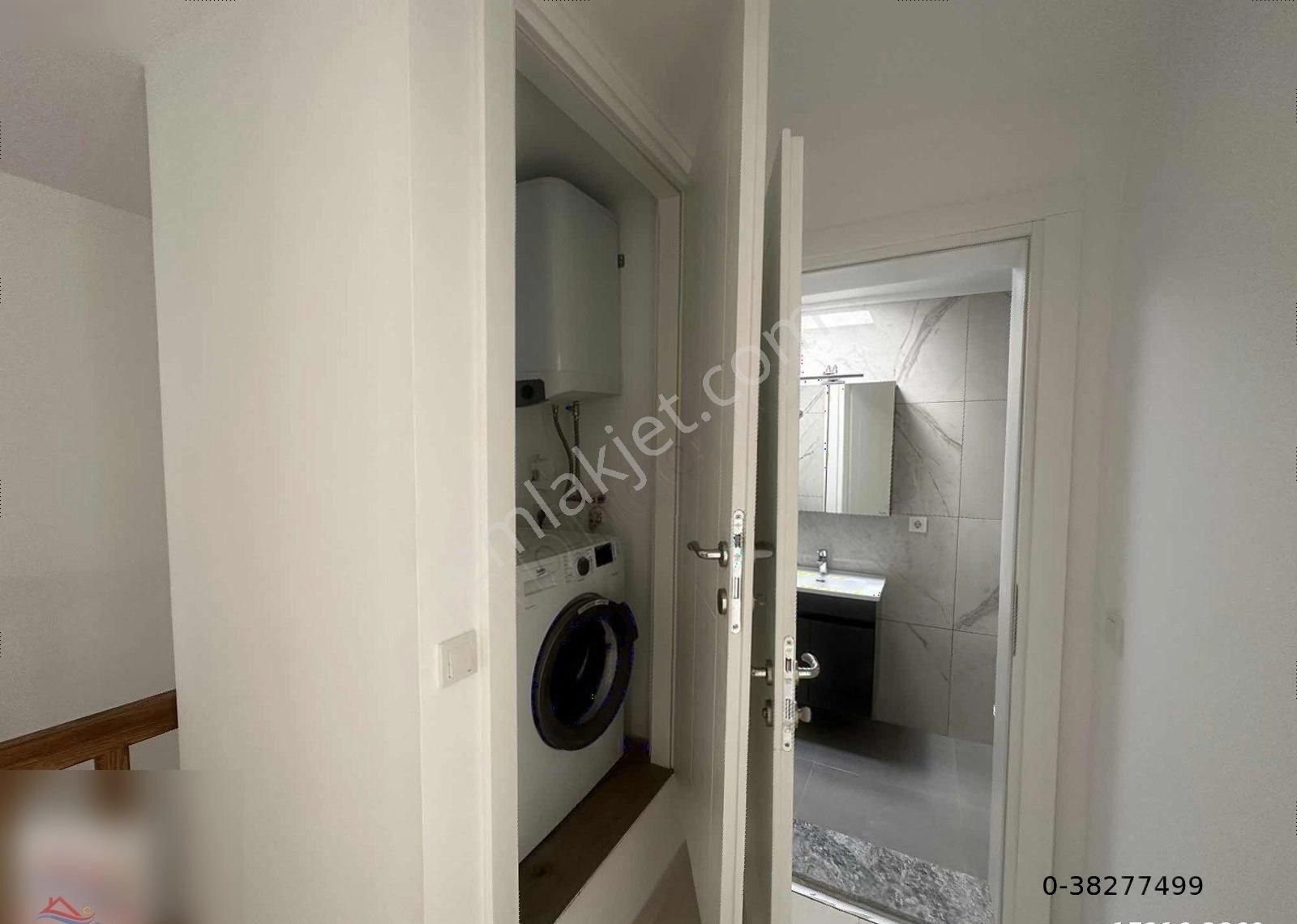 Adabükü Boğaziçi Doktorlar Sitesinde İkiz Müstakil Villa - Görsel 24