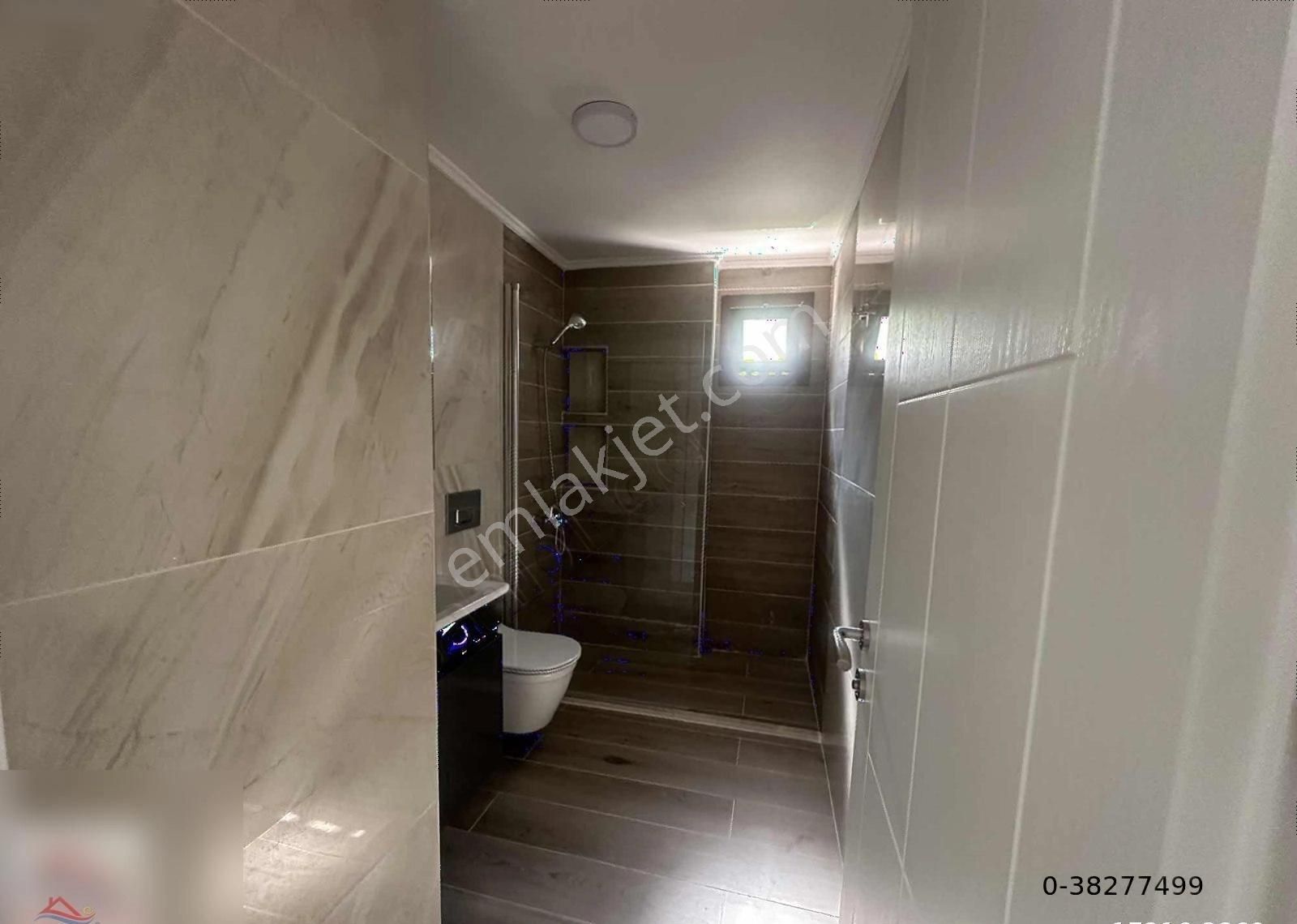 Adabükü Boğaziçi Doktorlar Sitesinde İkiz Müstakil Villa - Görsel 14