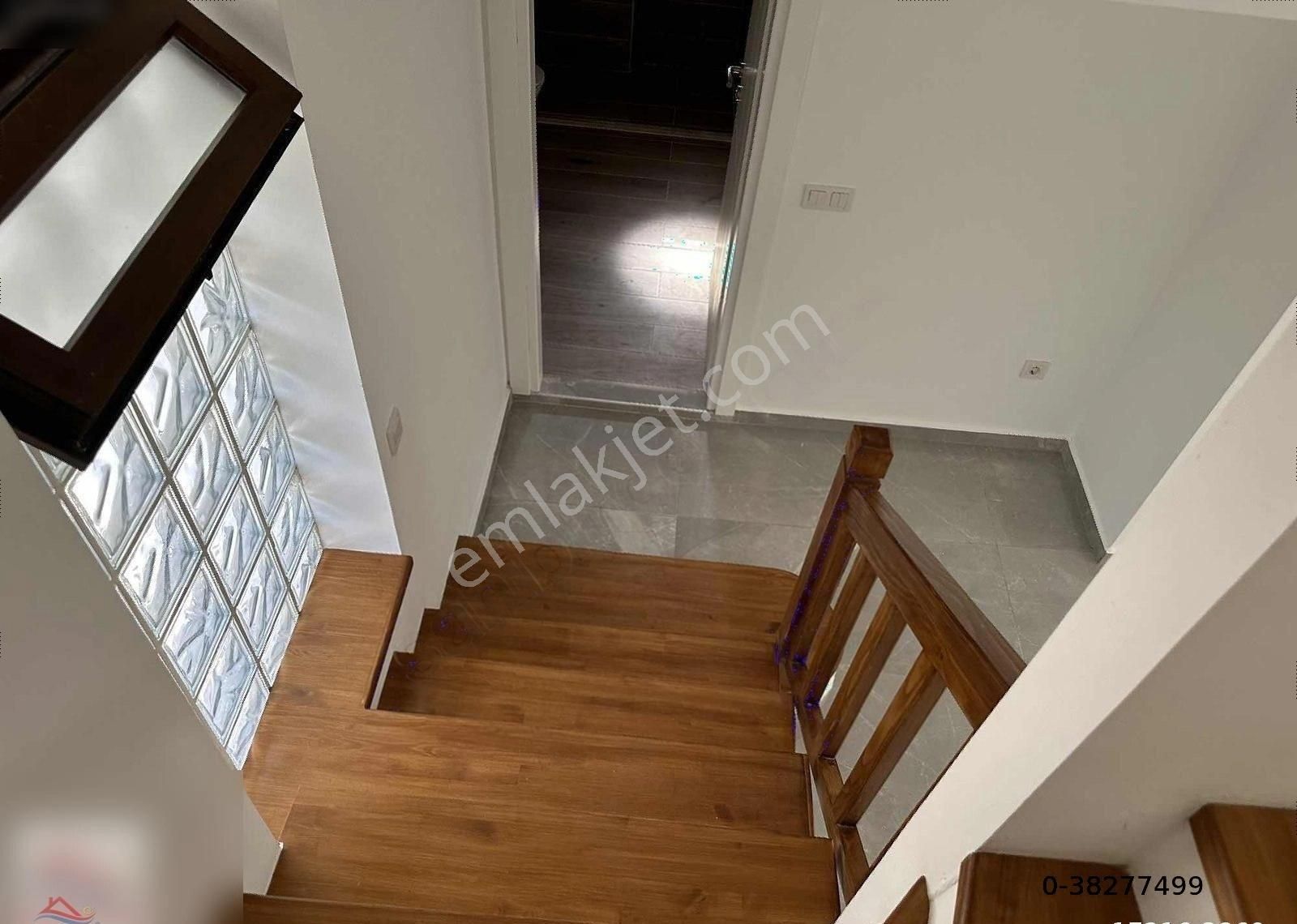 Adabükü Boğaziçi Doktorlar Sitesinde İkiz Müstakil Villa - Görsel 12