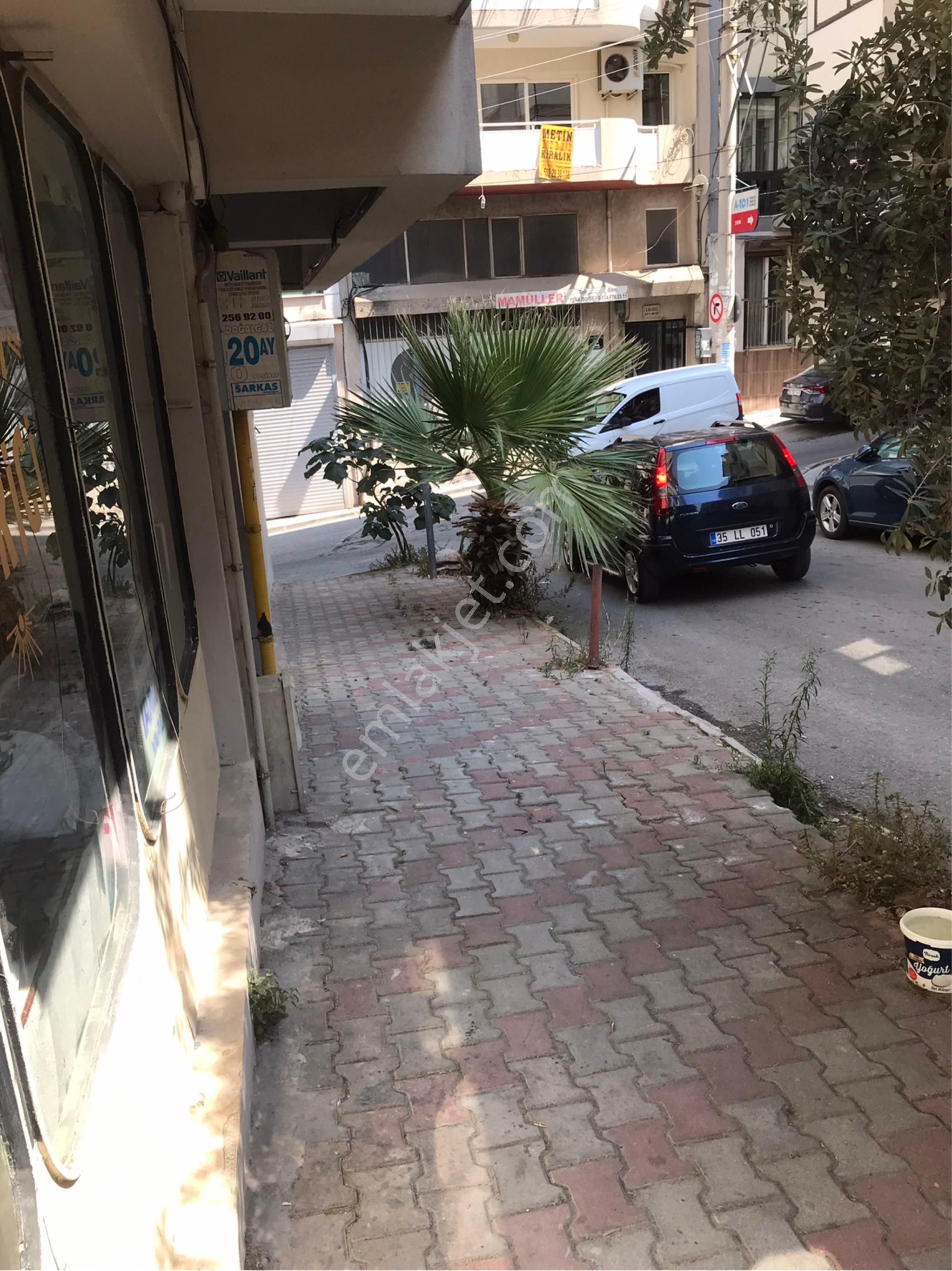 Konak Muratreis Mahallesinde 40 Metrekare Dükkan