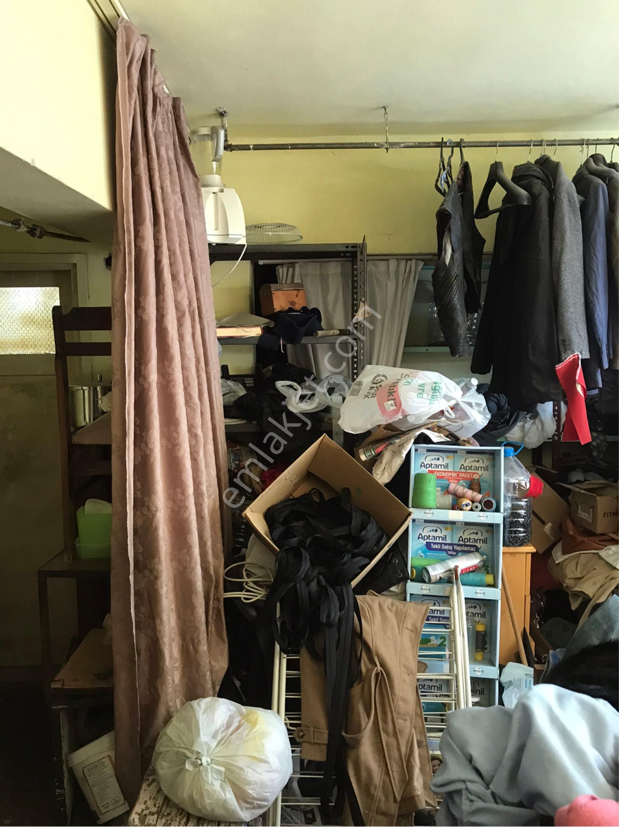 Konak Muratreis Mahallesinde 40 Metrekare Dükkan - Görsel 7