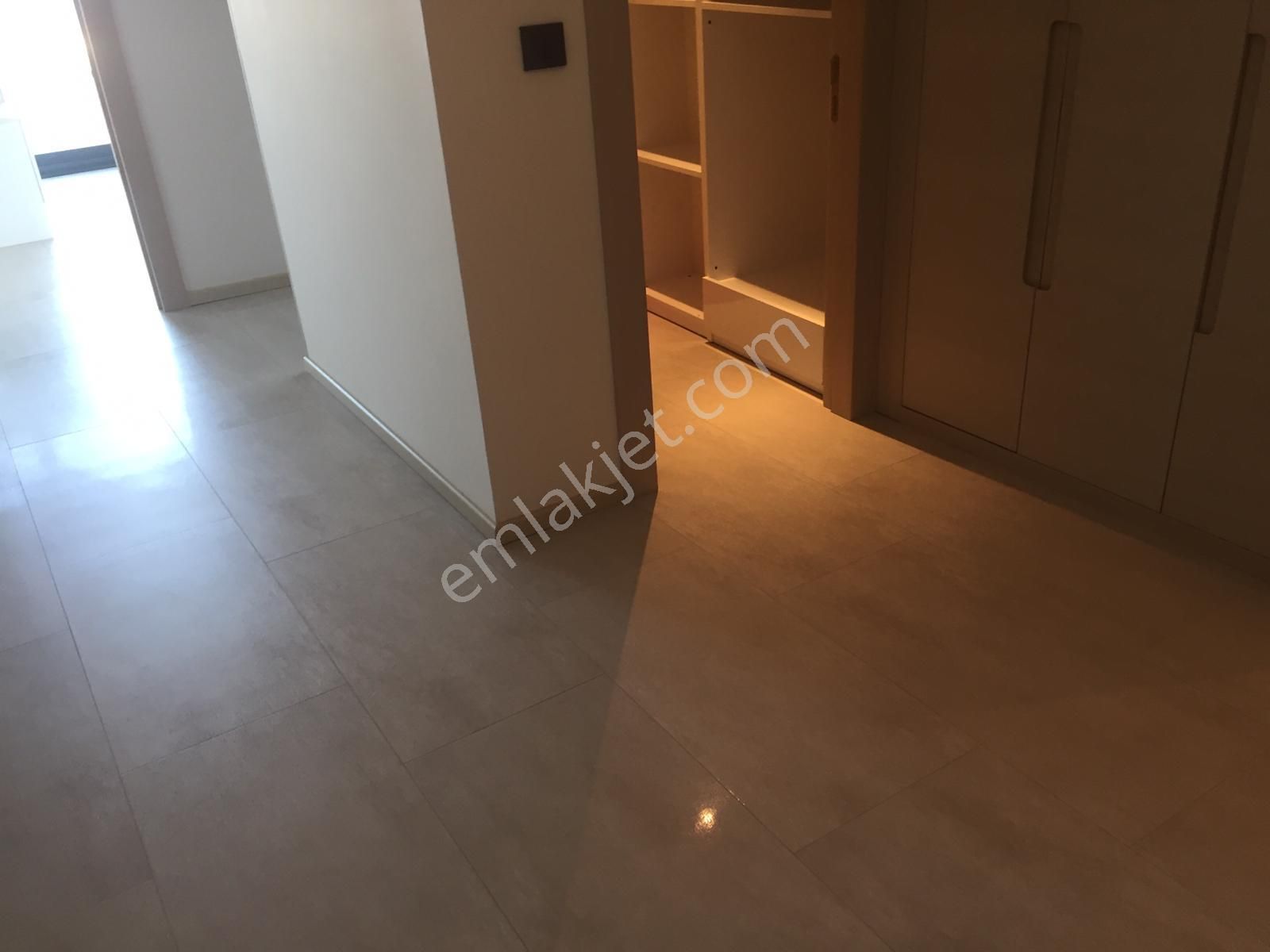 Hatayda Cadde Üstü 3+1 Doğalgazlı Deniz Manzaralı - Görsel 4