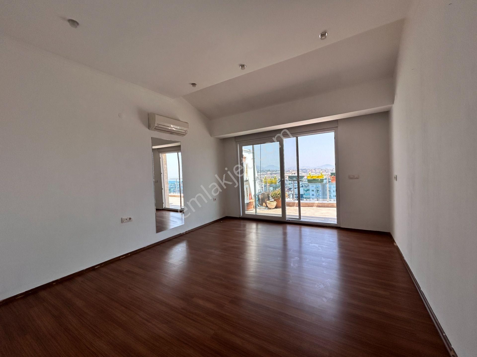 Alanya Cikcillide Satılık 3+1 Deniz Manzaralı Ful Konsept Daire - Görsel 4