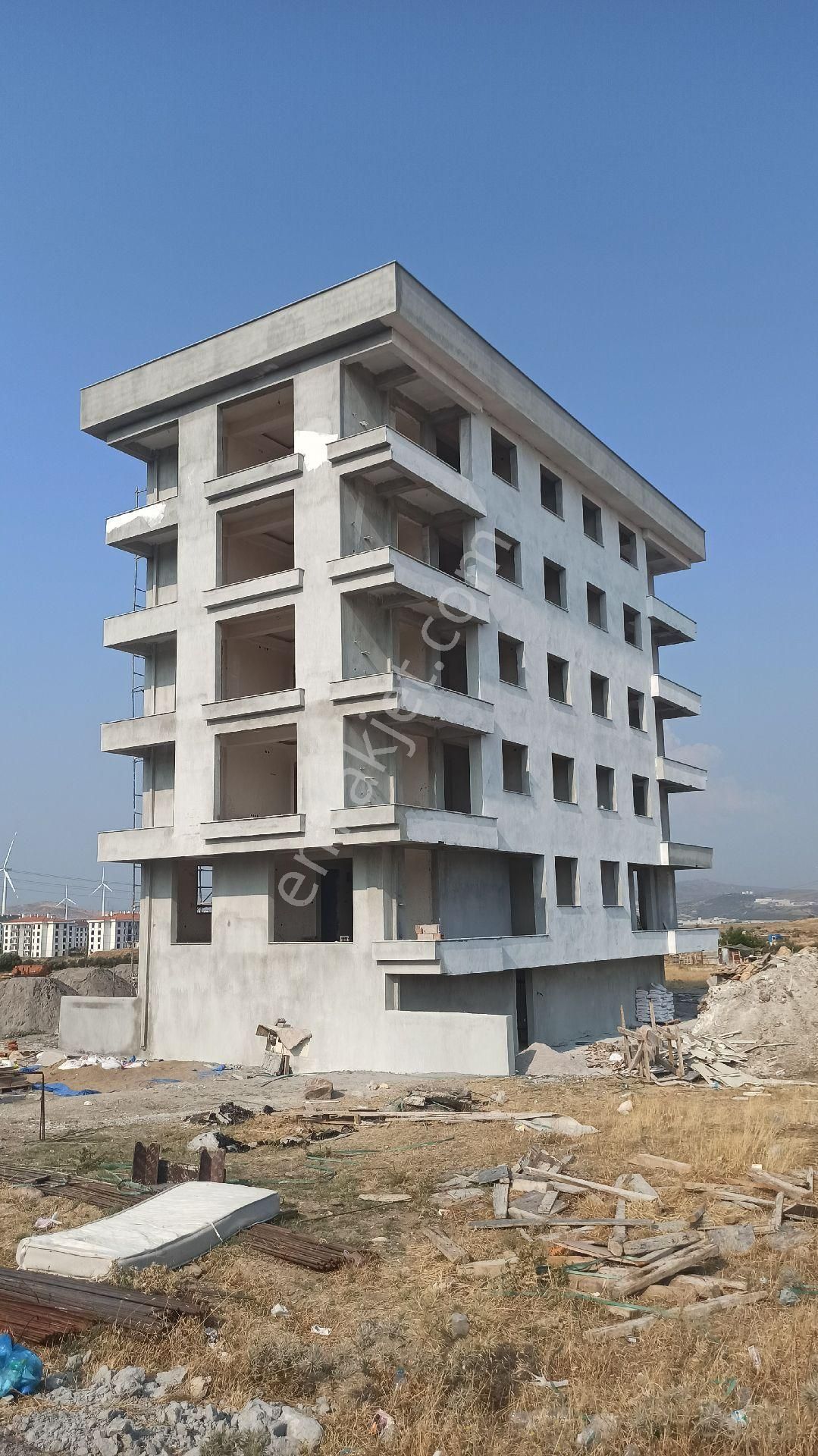Aliağa Yeni Adliyenin Karşısında 2 Aya Teslim Satılık Daire