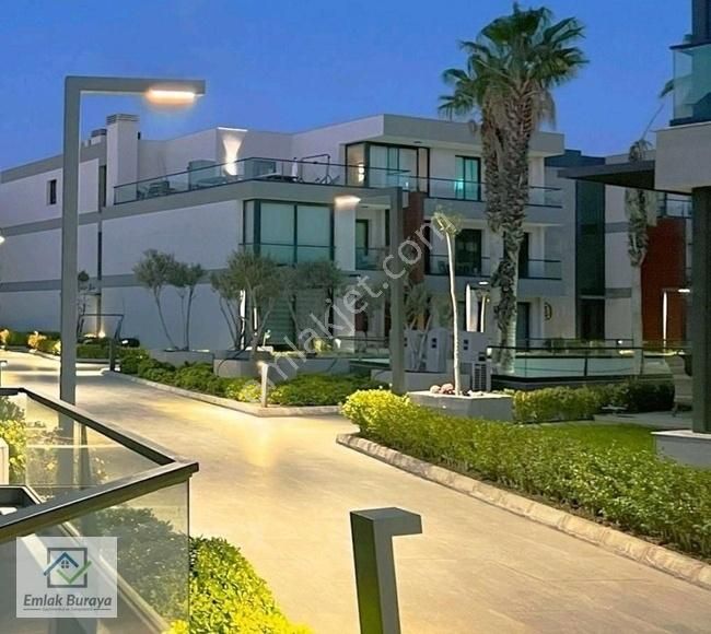 Emlak Buraya'dan Landor Gaziemir'de 3+1 Kiralık Bahçe Katı