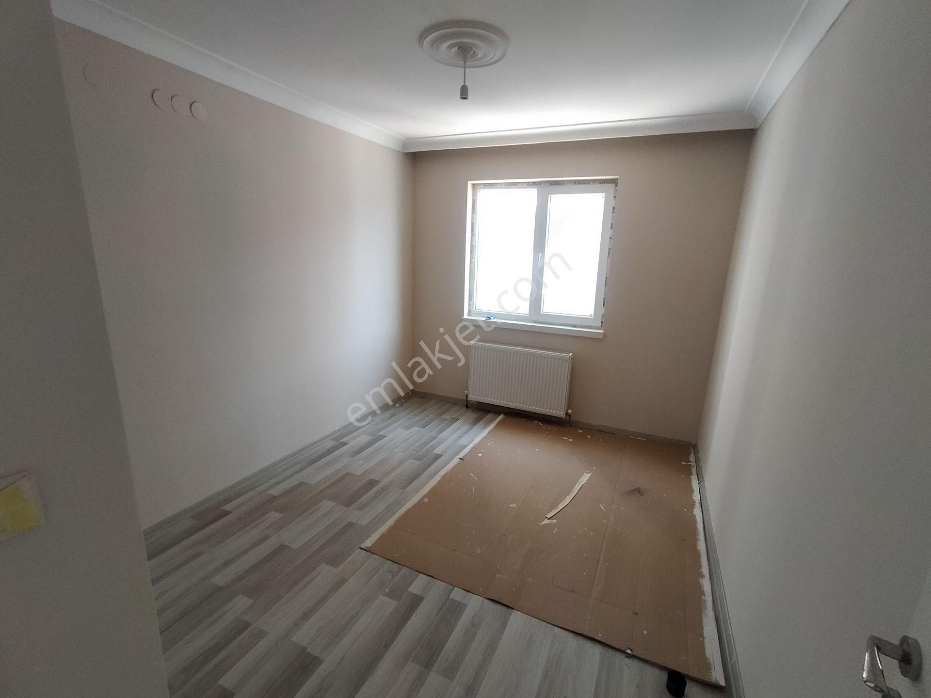 Yılmazer'den Cadde Üzeri Park Cepheli 3+1 Teras Balkonlu Kiralık Daire