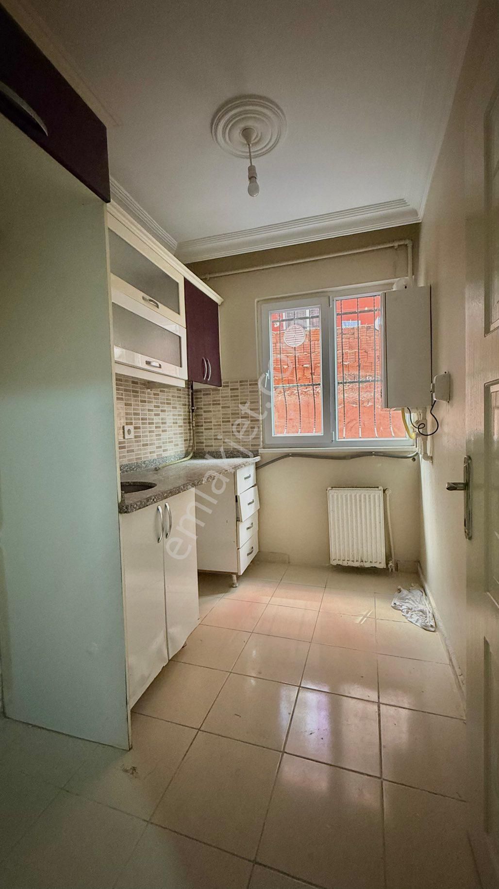 Esenyurt Hürriyet Mahallesi 1+1 Kiralık Daire