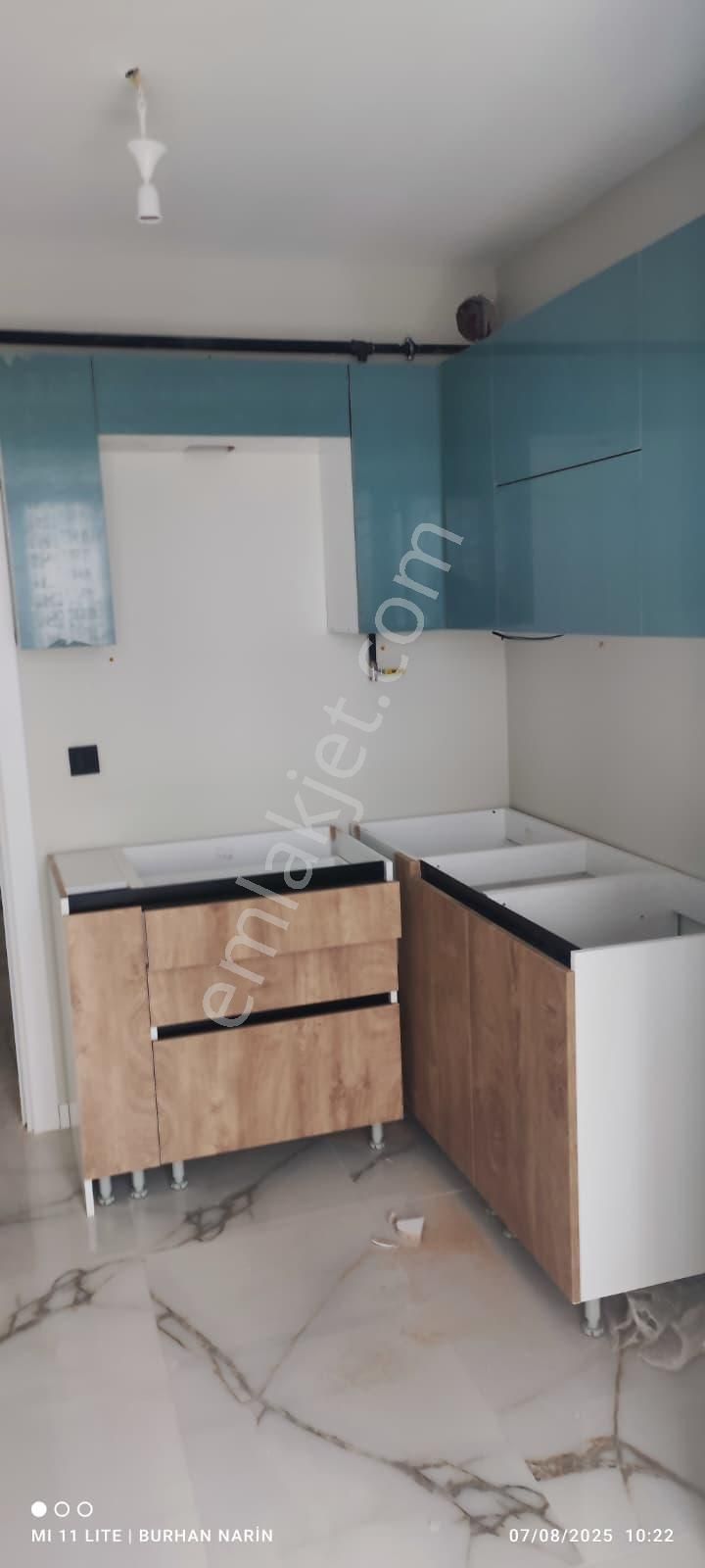 Şehir Merkezinde Satılık Geniş 2+1 Daire Kırmızı Toprak Mah İller Bankası Yakını;