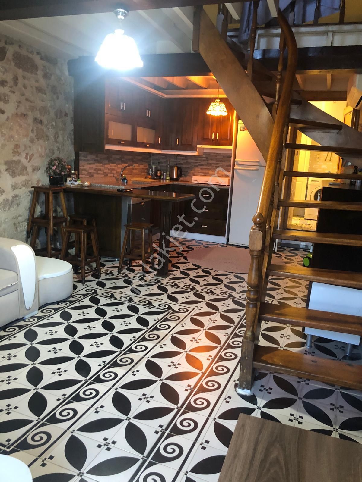 Ayvalık Merkezde Full Deniz Cunda Manzaralı Oturuma Hazır Taşev - Görsel 8