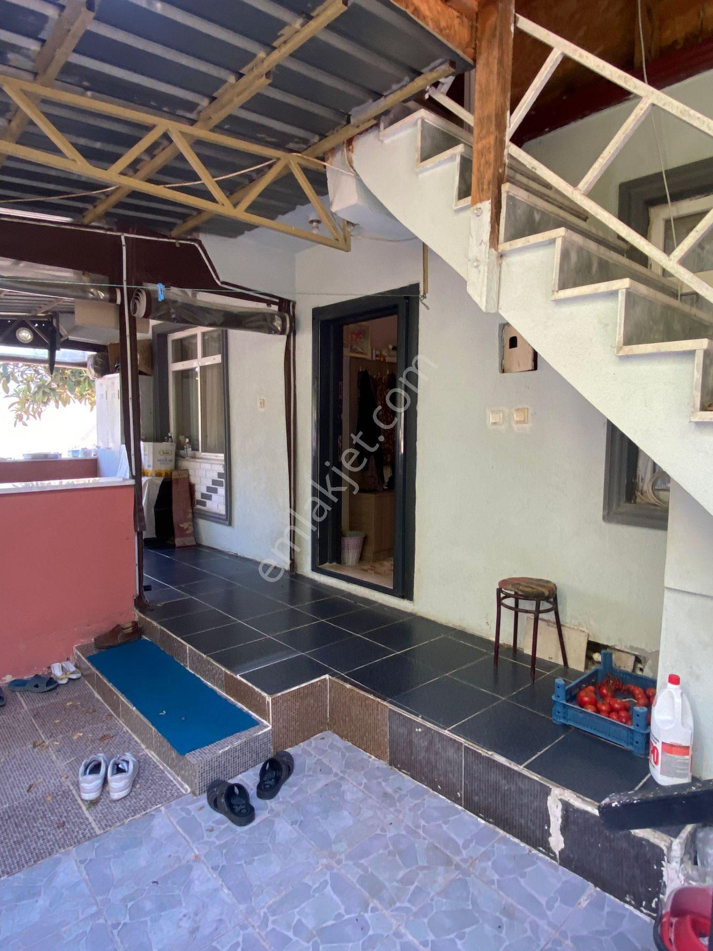 Ferizli Bakırlı'da Köy Evi + Bahçesi + Arkasında Fındıklık - Görsel 11