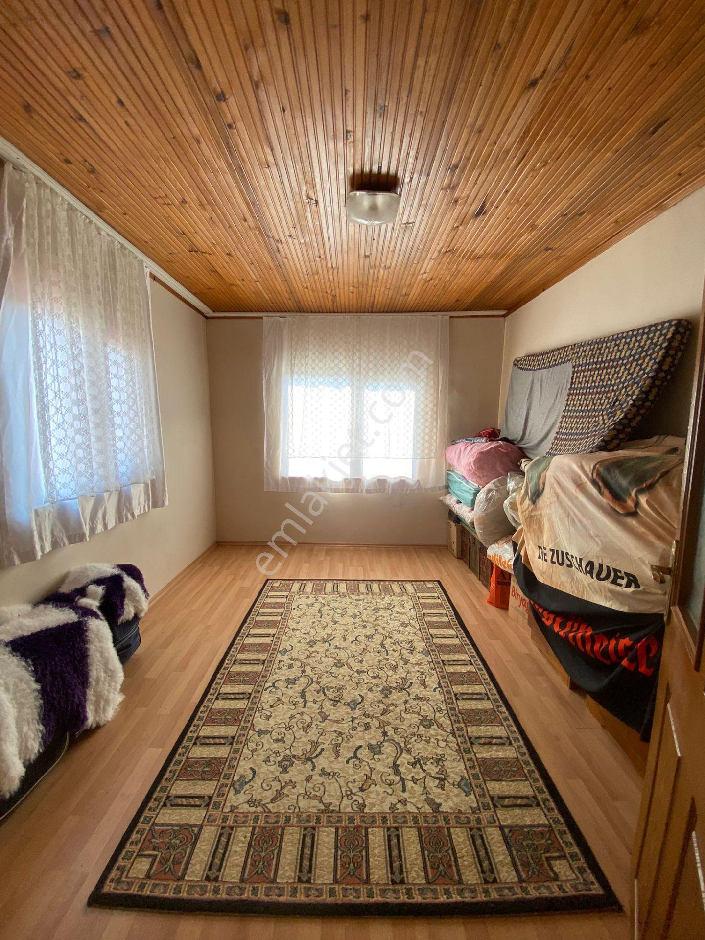 Ferizli Bakırlı'da Köy Evi + Bahçesi + Arkasında Fındıklık - Görsel 23