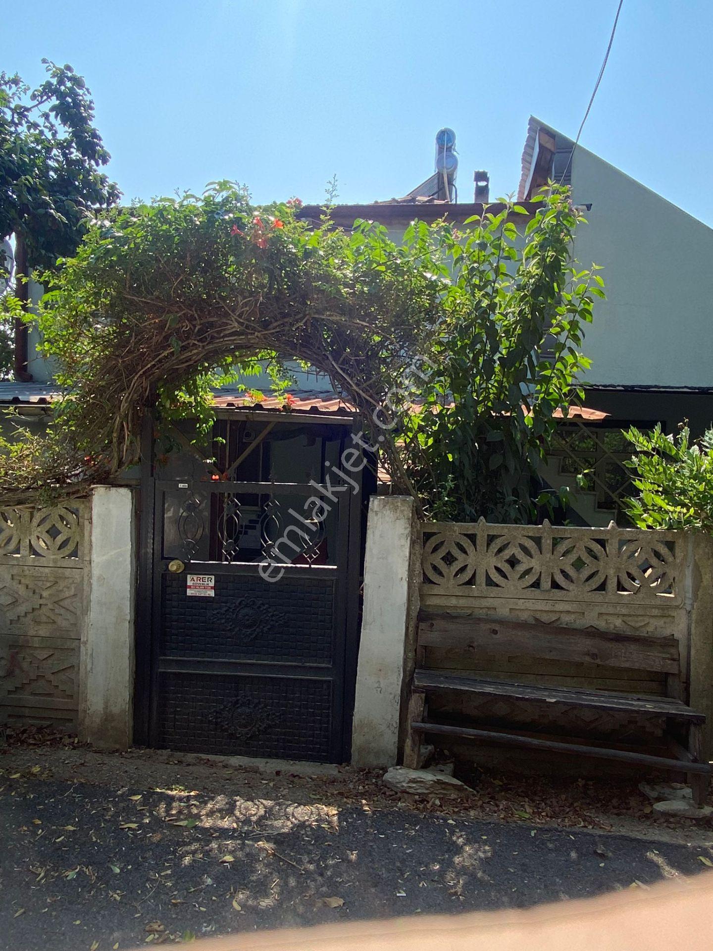Ferizli Bakırlı'da Köy Evi + Bahçesi + Arkasında Fındıklık - Görsel 4